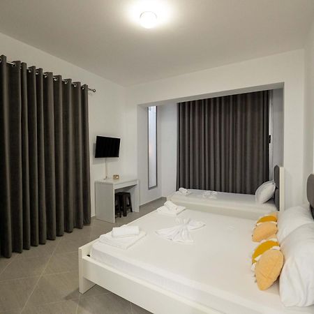 Vila Amare Sarande Ngoại thất bức ảnh